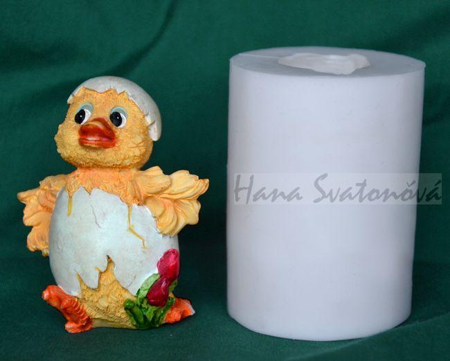 Kuře ve skořápce- výška 6,5cm