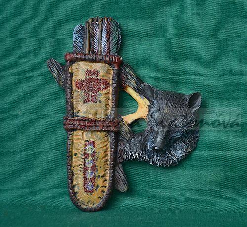 Relief toulec s medvědí hlavou - vel. 7x9cm