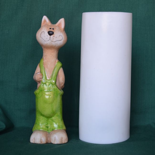Kocour v kalhotách - výška 17,5cm