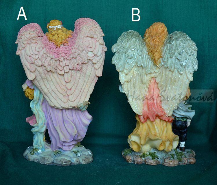 Andělka romantik s dětmi - výška 19cm